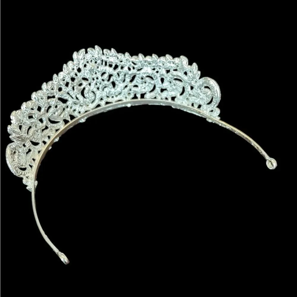 ELEGANT JEWEL TIARA‎ FOR THAT SPECIAL DAY